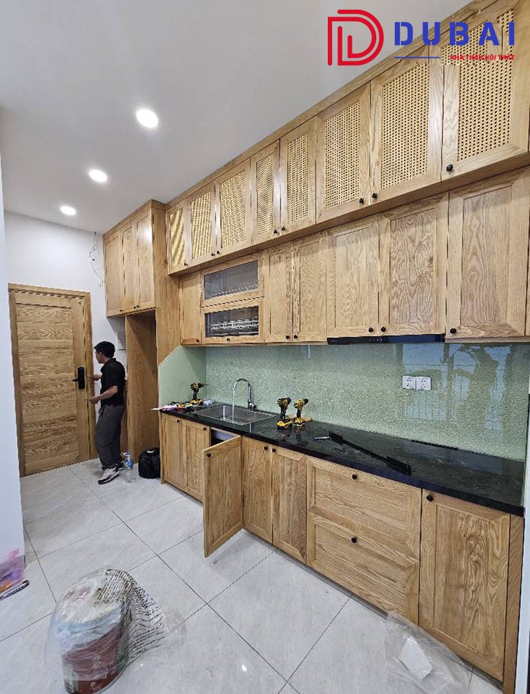 tủ bếp gỗ sồi nga